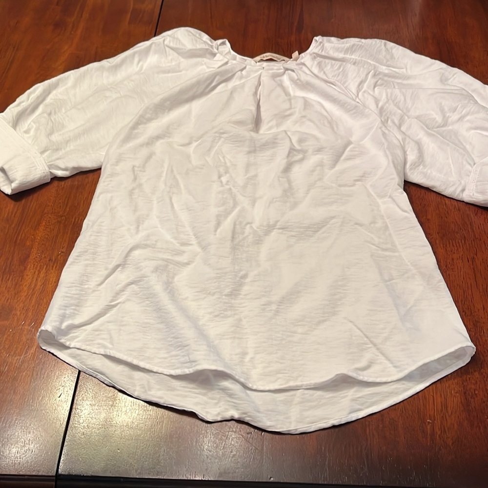 Soft Surroundings Elegant White puffed short sleeves rayon nylon blend small - Picture 5 of 13